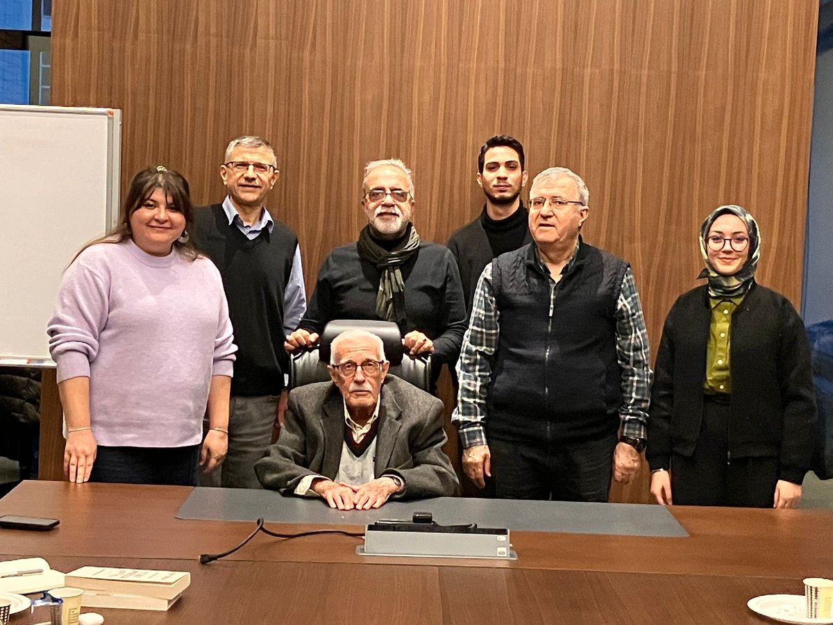 BahriAta's tweet photo. Hocam Prof. Dr. Ergun Türkcan’ın  Teknolojinin Ekonomi Politiği Dersinden Bir Hatıra https://t.co/xPRAd4gNY9