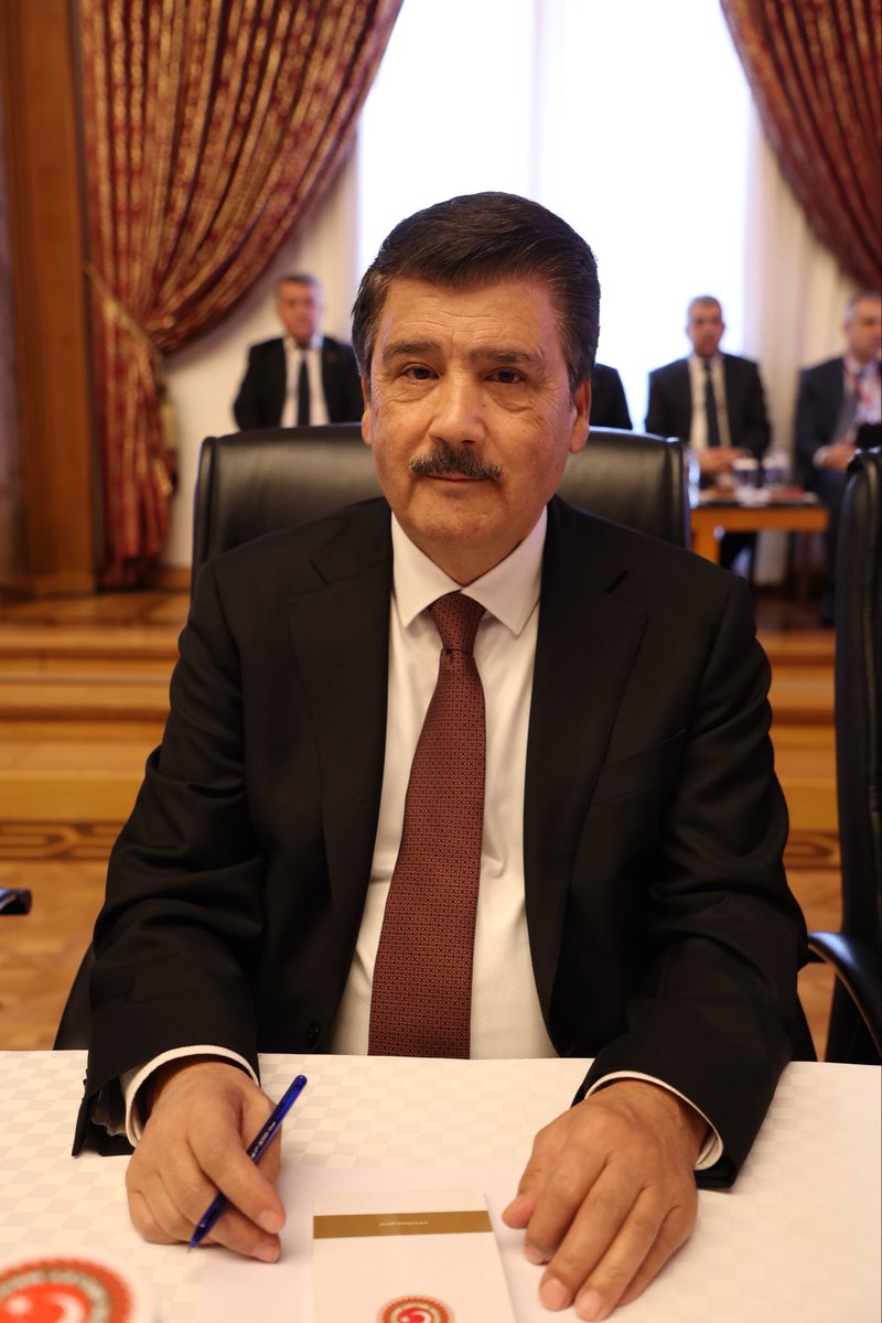 kemalcelik007's tweet photo. 📍 TBMM

Milli Dayanışma, Kardeşlik ve Demokrasi Komisyonunun 20’nci toplantısını, TBMM Başkanımız Sayın Numan Kurtulmuş’un başkanlığında gerçekleştirdik. https://t.co/YwP6P7YfB3