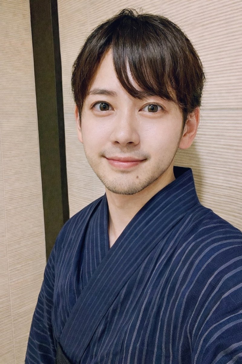 マチアプで10年前からずっと同じ写真で登録し続けていいね数稼いでそう