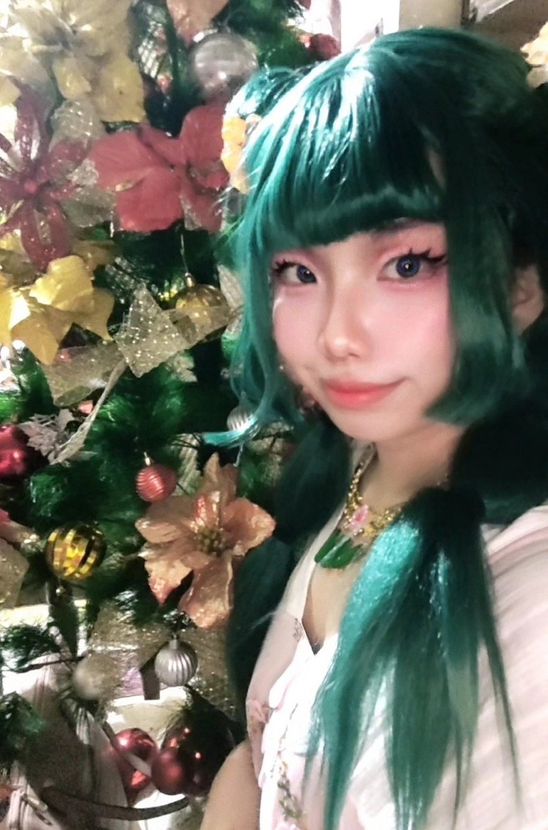 kyechiea's tweet image. MERRY CHRISTMAS !!!! 🎄