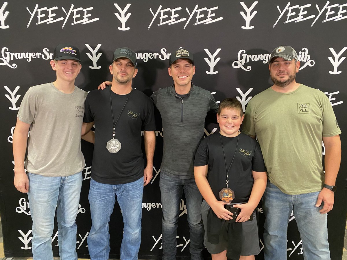jakroah's tweet photo. @GrangerSmith still one of the coolest birthday presents ever and then to make it to a concert the following year! Awesome memory! https://t.co/H2GEzAyaUH