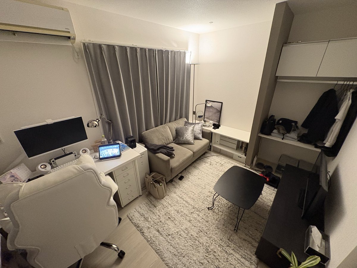 ︎︎☁ tweet media