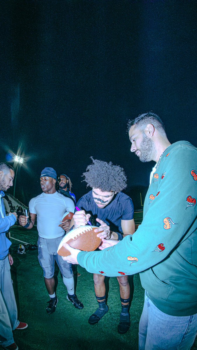 SoutheastElite_'s tweet image. DOWN 0-14. NEVER FOLDED. TEAM ELITE storms back to win 21-20!

Huge thanks to Dwight &amp;amp; Mia Johnson for pouring into our players, and Author Tanya Carpenter for feeding our guys.

Players of the Game: Kenneth Bryant &amp;amp; Joshua Pope Jr — presented by IBIS Brand!