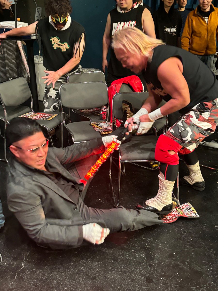 大仁田厚　スタッフパス 大仁田厚 スタッフパス 大仁田厚、全日会場を電撃訪問…斉藤ブラザーズ