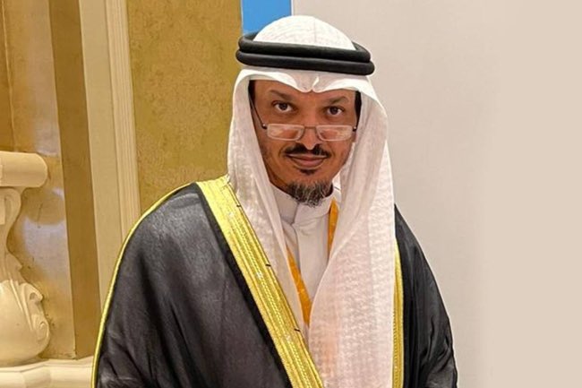 د. عبدالله الشريكة: الشعب الكويتي يعيش رخاء وأمن وأمان ربما لا يوجد على كوكب بالأرض 

• ولادة ومستشفيات وعلاج وخدمات مجانية وتعليم وجامعات وبعثات ووظائف 

• الانسان ترعاه الدولة منذ ولادته حتى وفاته وتتكفل حتى في تغسيله وتكفينه ودفنه 

• المواطن في بعض الدول يتكفل بغسله