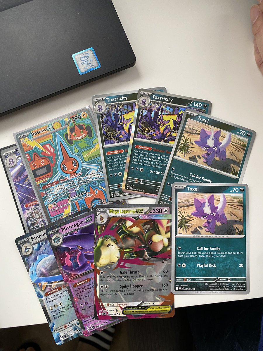 Why Christmas in uk has no Pokémon event????? 😭

なんでイギリスのクリスマスは、ポケモンイベントありませんのか？