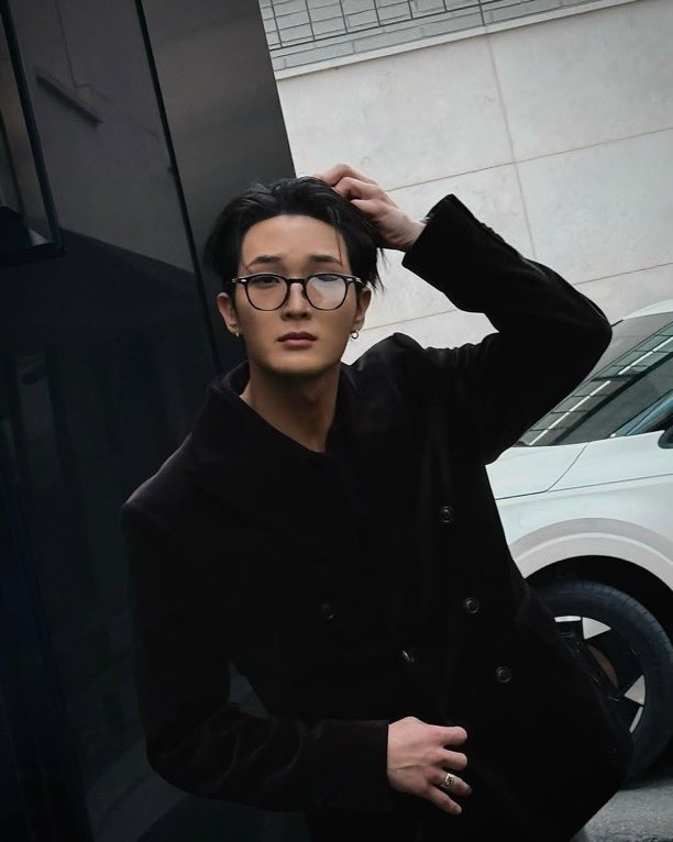 BIuePrintSM's tweet image. [INSTAGRAM📸] 251224

𝙄𝙛𝙩𝙝𝙖𝙩𝙬𝙤𝙧𝙠𝙨 
.
.
.
.
.
𝐒𝐞𝐥𝐟 𝐜𝐚𝐫𝐞, 𝐈'𝐦 𝐭𝐫𝐞𝐚𝐭𝐢𝐧' 𝐦𝐞 𝐫𝐢𝐠𝐡𝐭 
𝐇 𝐲𝐞𝐚𝐡, 𝐰𝐞 𝐠𝐨𝐧' 𝐛𝐞 𝐚𝐥𝐫𝐢𝐠𝐡𝐭 
( WE GON’ BE ALRIGHT ) 

#xikers #싸이커스 #수민 #SUMIN #SUSUTD