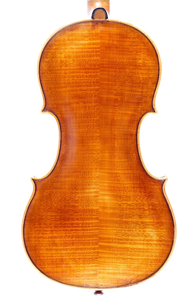 BenningViolins's tweet photo. We are pleased to present this fine #violin crafted in 1934 by #Italian #violinmaker Cesare Maggiali for examination, trial and purchase. This violin possesses a powerful, projecting tone with excellent clarity. ๐ป
Learn more: https://t.co/v7EiBa8tWu
#violinist #violinforsale https://t.co/AperViW5cW