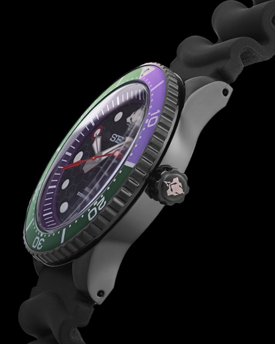 HYPEBEAST's tweet image. Seiko unleashes an ‘Evangelion’ dive watch 🔥