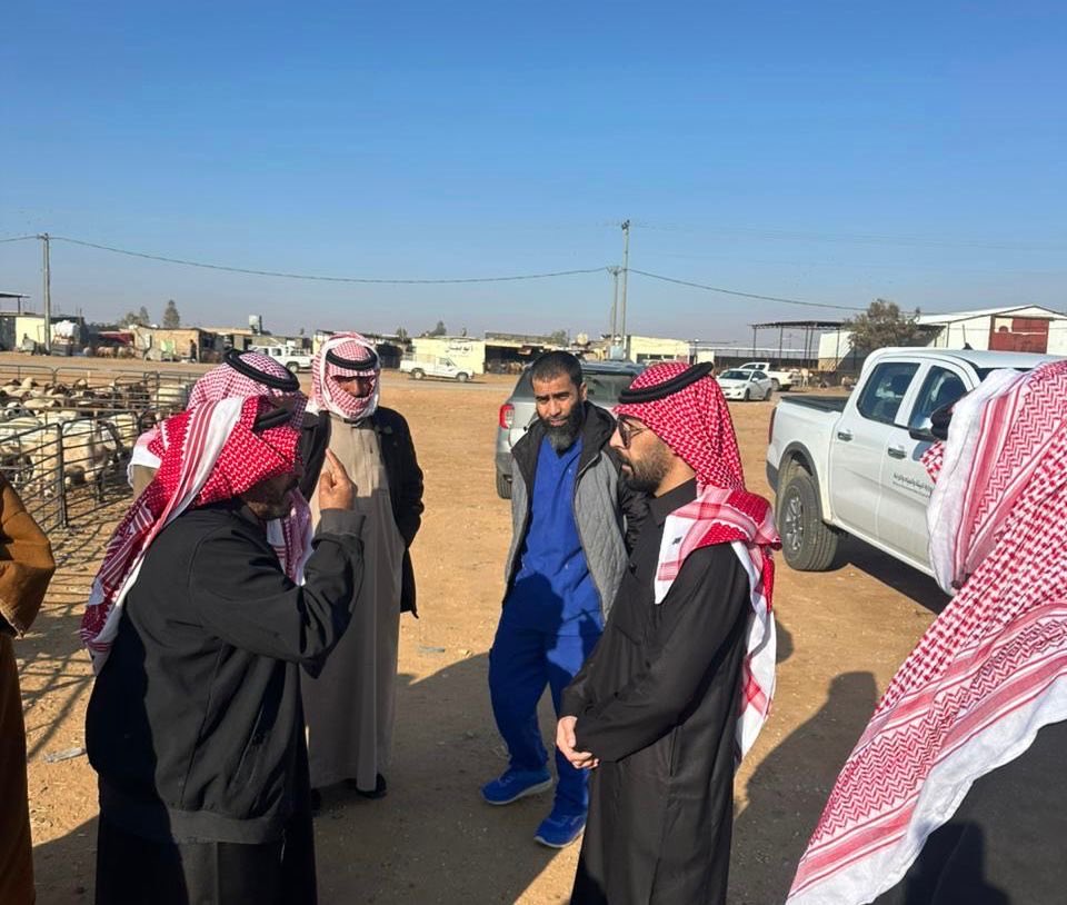 مدير مكتب البيئة بمحافظة #طريف يتفقد سوق الأغنام بالمحافظة .

طريف-نجاح المقبل
<a href="/1414_N_/">أ / نجاح المقبل</a>