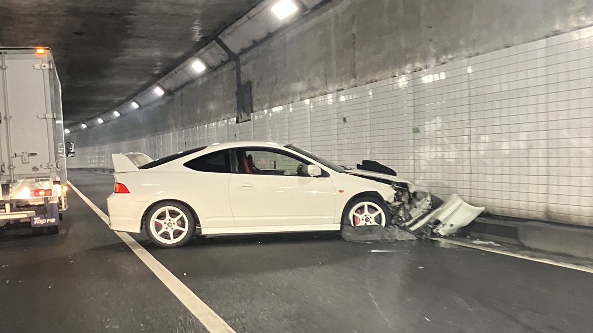 クリスマスイヴに残業したプレゼントがC1の事故渋滞でブチ切れてる