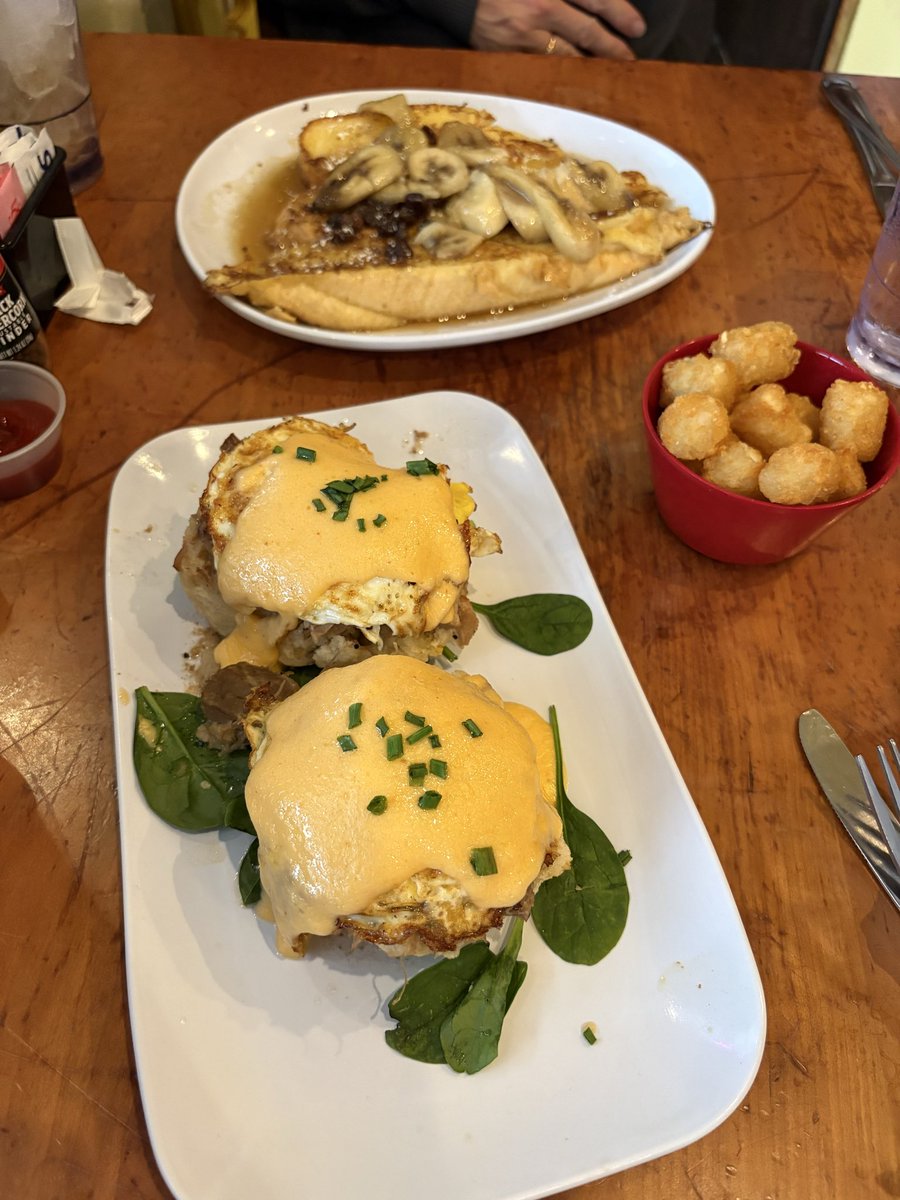 snmgolf's tweet photo. What better way to start the Christmas break than spending a few days eating and exploring our way through NOLA! https://t.co/G5jo1FEOvp