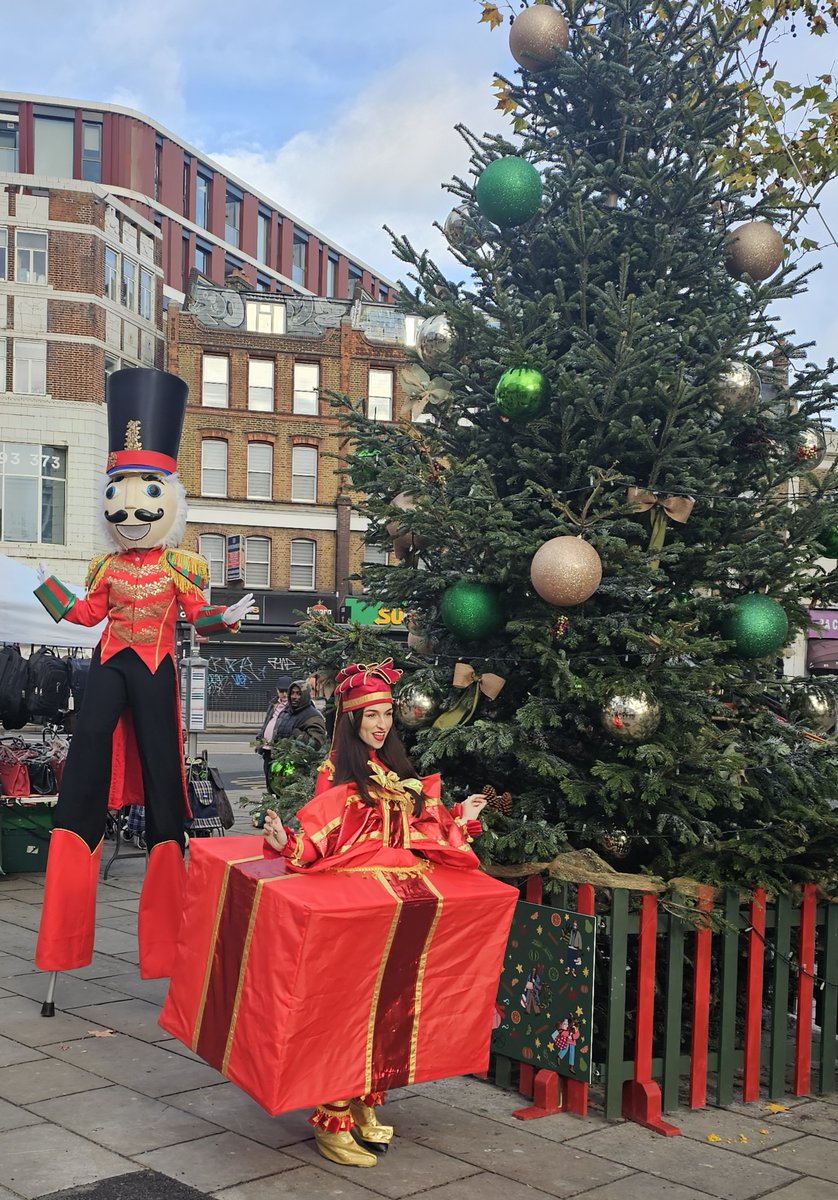 MiltonSattler's tweet photo. Is the holiday season bringing you stress and loneliness? You aren’t alone. Our latest post explores how to manage those feelings. Check it out here: https://t.co/INVyIuKn6f #MentalHealth #Christmas #Support https://t.co/JJx010UlZI