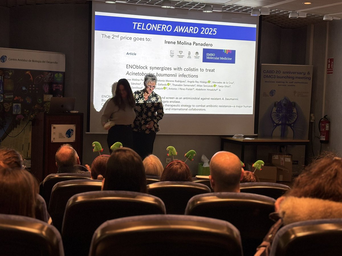 CABD_UPO_CSIC's tweet photo. @MarconSBSLab @urbano_pp 🏆 Telonero Award- best paper organized by Marta Artal with Carlos Santos, Inés Canosa, Juan R. Martínez Morales and Gretel Nusspaumer

🥇Luis Hernández Huertas
🥈Irene Molina
🥉Daniel Barcenilla https://t.co/oEYbnlNYSs