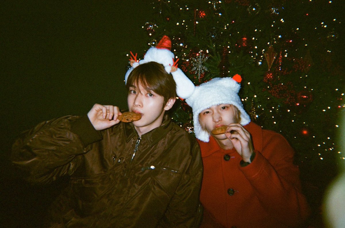 bbinzip's tweet image. so this is the christmas miracle they talk about