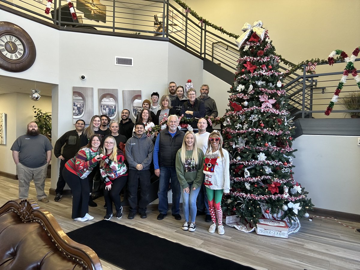 FlyPJets's tweet image. Teamwork, tinsel, and a little holiday cheer. Merry Christmas from our crew at Private Jets Inc. 

privatejetsinc.com | #privatejets #jetcharter #charter #holidays