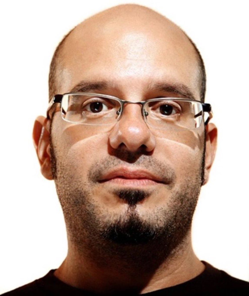 upkomindegenn's tweet image. Post office employees when you ask them to do anything