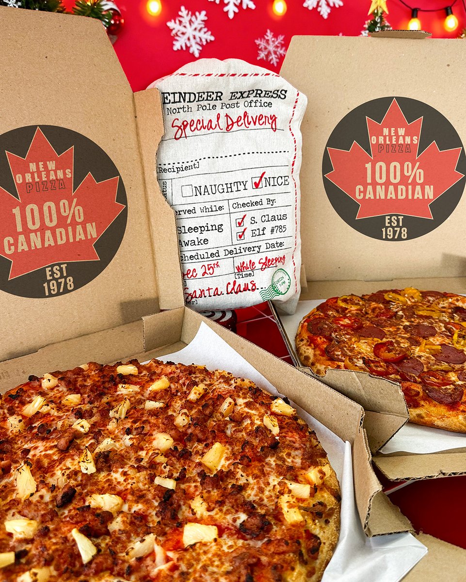Merry Christmas Eve night 🎄✨

The oven’s hot, the pizza’s ready, and the holiday party starts here 🍕🎉

Nothing brings everyone together like a holiday pizza feast.
.
.
.
#NewOrleansPizza #pizzaparty #pizzanight