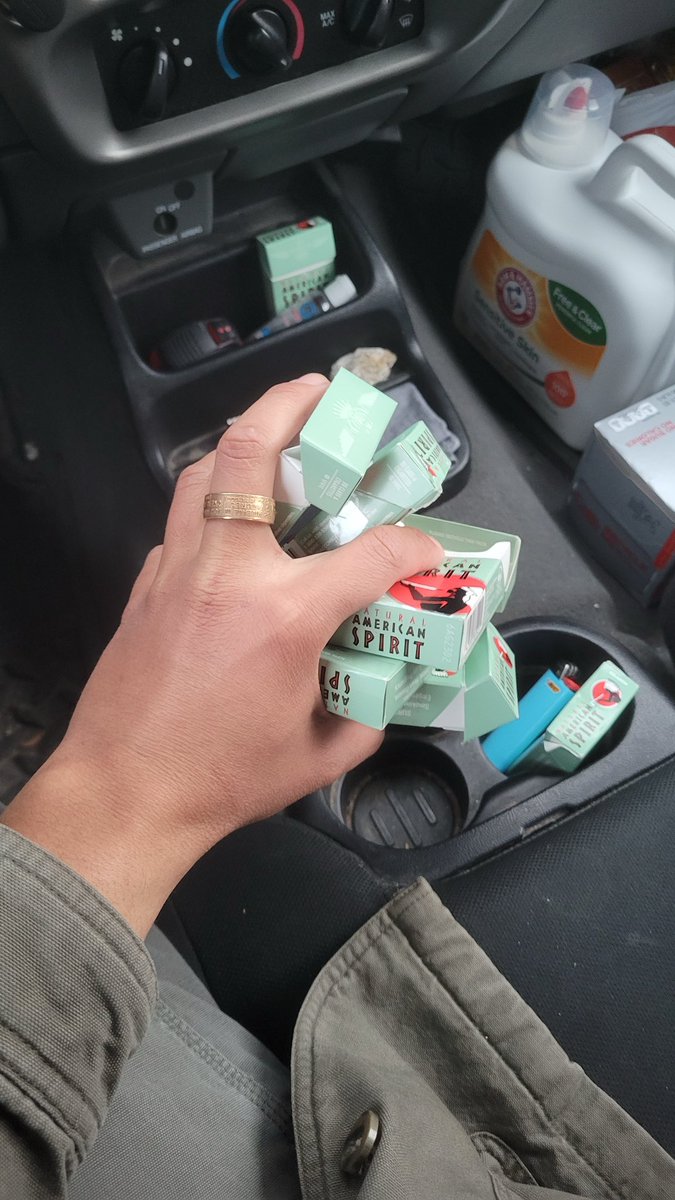 Found this old photo to celebrate 999 days nicotine smoke free, today.

💋