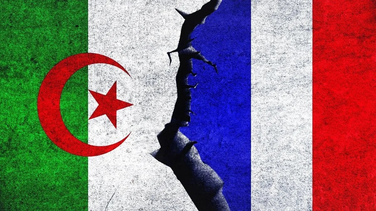 🚨🇫🇷🇩🇿 ALERTE INFO | Le Parlement algérien a ADOPTÉ à l’unanimité une proposition de loi qualifiant la COLONISATION française (1830-1962) de « crime d’État » et réclamant à Paris des excuses officielles ainsi que des indemnisations.