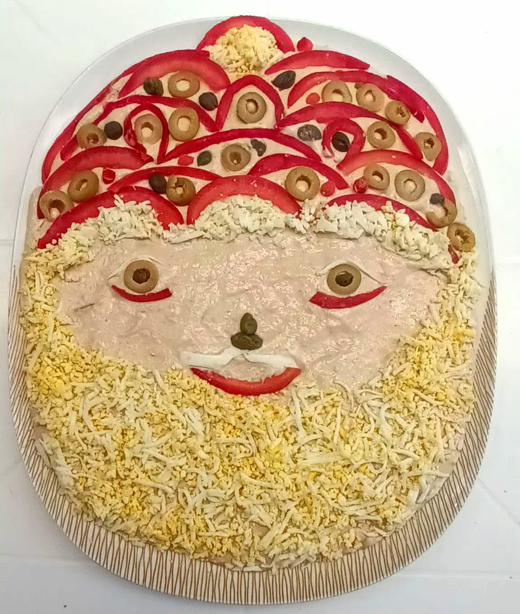 nadie podrá superar los vitel toné de mi amiga desde la infancia. la última foto es el de este año.