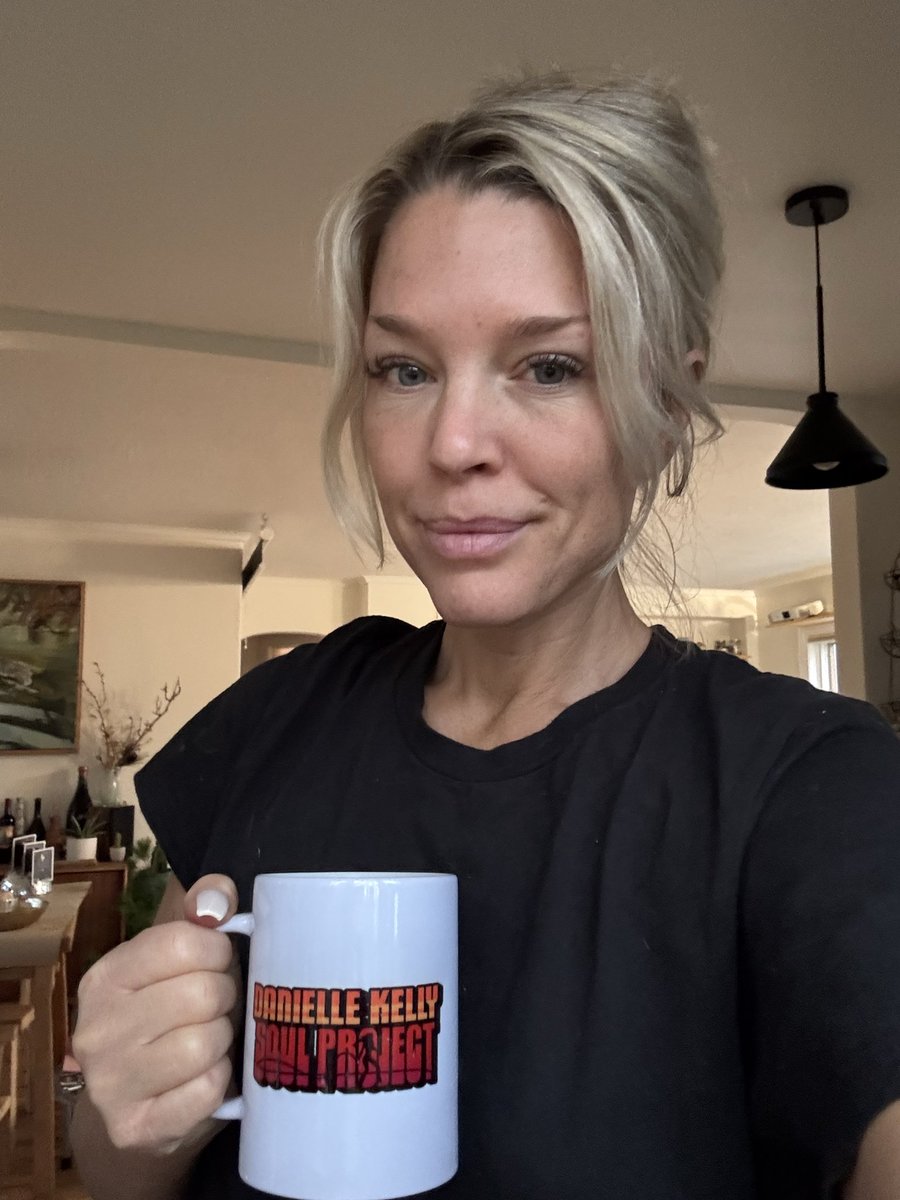 Danielle Kelly Music tweet media