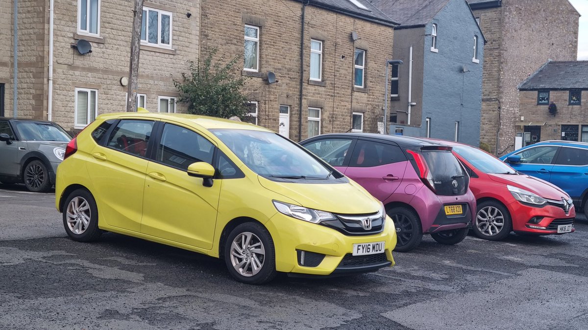 Moira Benson 🚙 tweet media