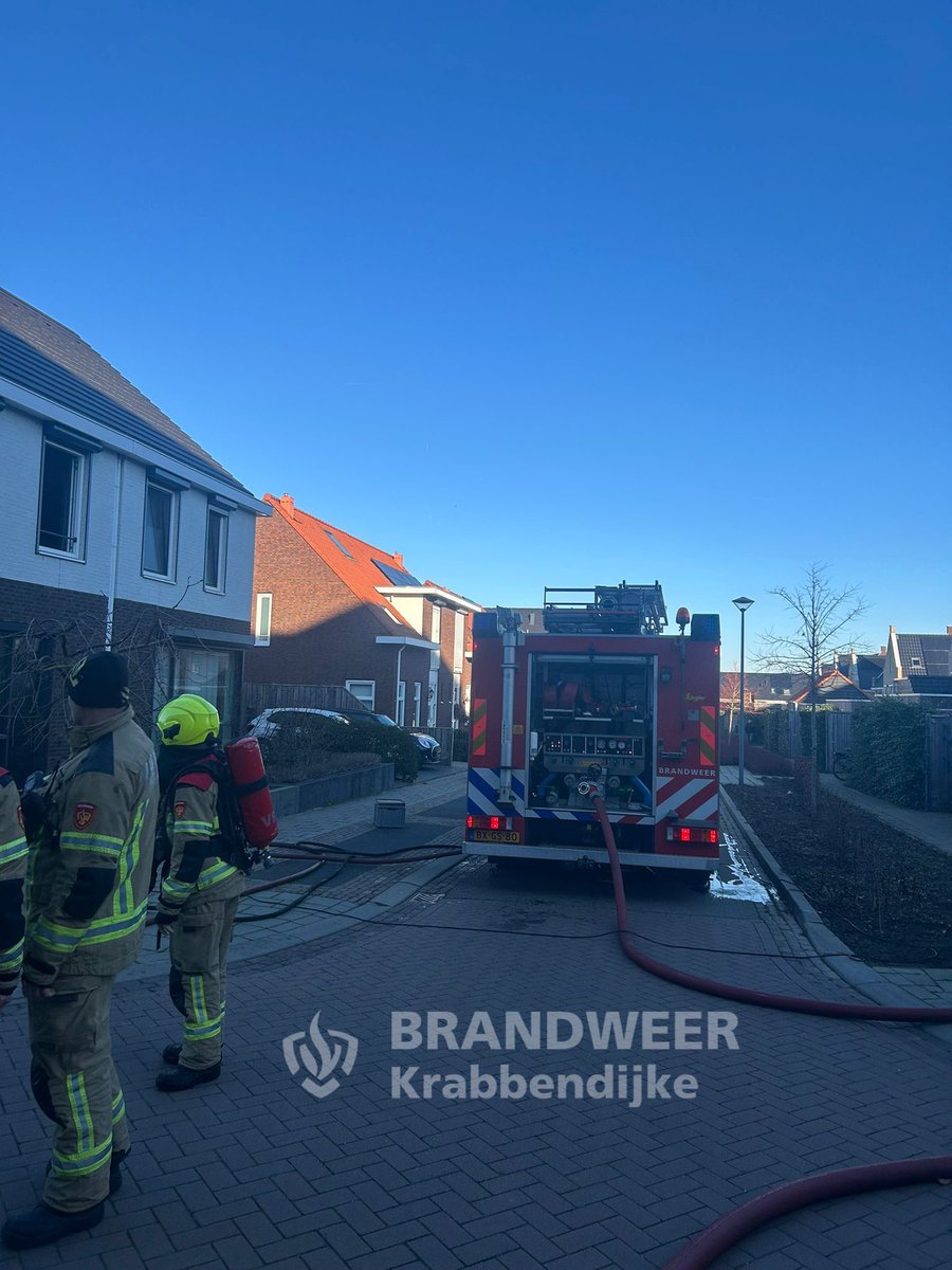 Woningbrand op Kruiningen geblust, twee poezen gered