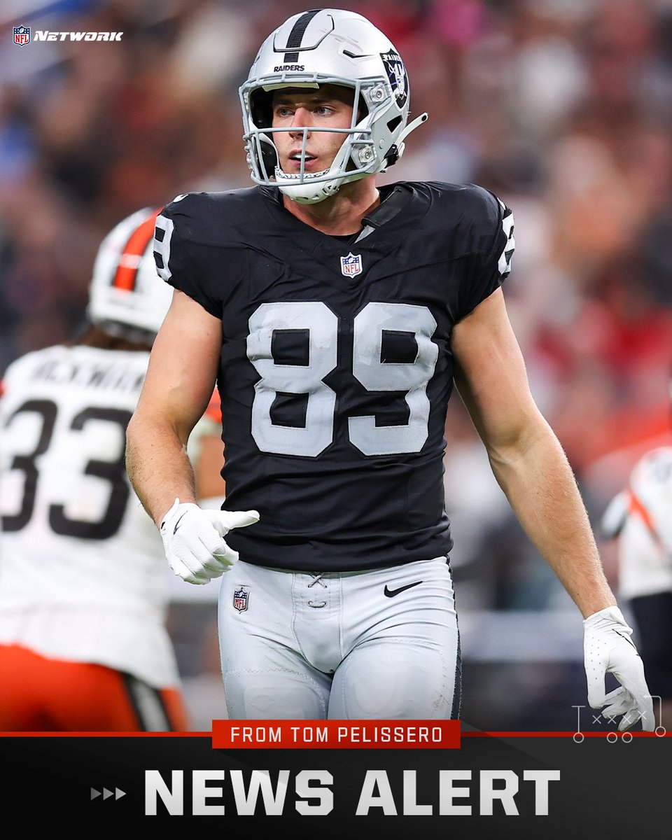 TomPelissero's tweet image. The Raiders are placing star TE Brock Bowers on injured reserve today, officially ending his season, per sources.

Bowers has dealt with a knee injury since Week 1. With playoffs long out of reach, the decision was made to get it taken care of now and focus on being 100% in 2026.