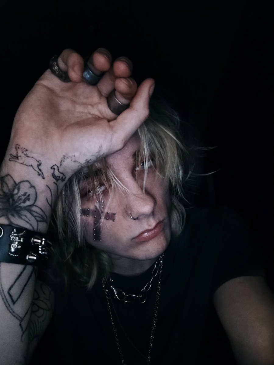 🀍 • ꁝꏂ꒐ꇙ꓄ • 🀍 tweet media
