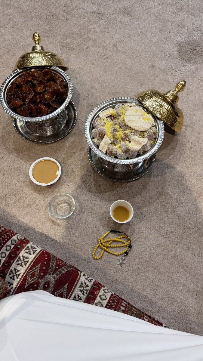 قهوة بعنوان:

ندغف لها من غالي البن و الهيل
  و الزعفران اللي يزيّن طعمها..