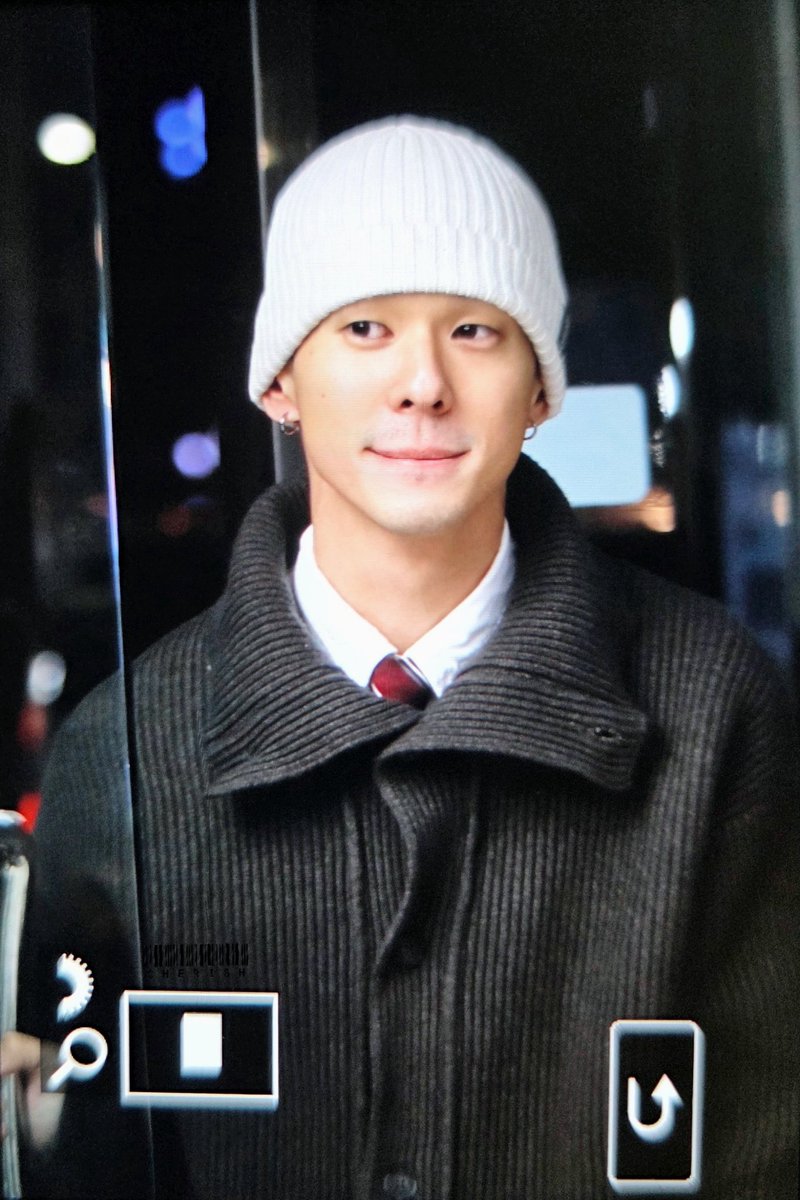 251224
#WAYBETTER #웨이베러 #HELLOGLOOM #헬로글룸 #나웅재