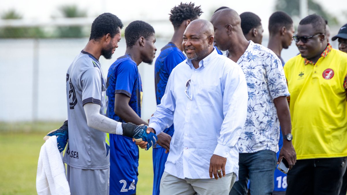 Aduana_fc's tweet photo. A scene of dignity unfolds at the Regional Ministers Cup. 🏆🏟️ https://t.co/h4PsXii31o