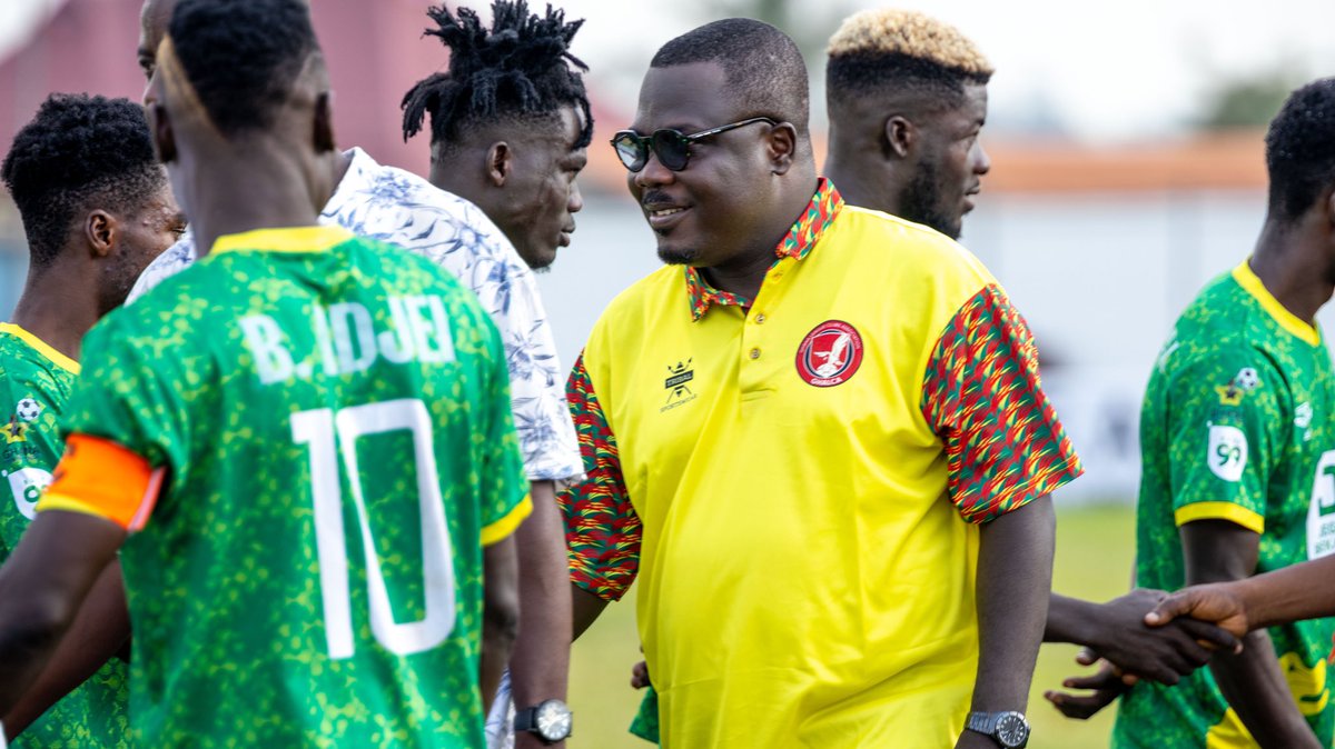Aduana_fc's tweet photo. A scene of dignity unfolds at the Regional Ministers Cup. 🏆🏟️ https://t.co/h4PsXii31o