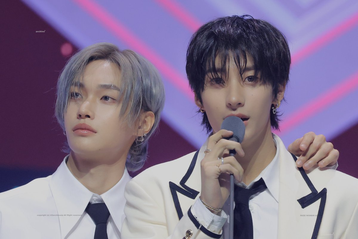 3archivezip's tweet image. 251220 #RIIZE #원빈 #앤톤 
#WONBIN #ANTON