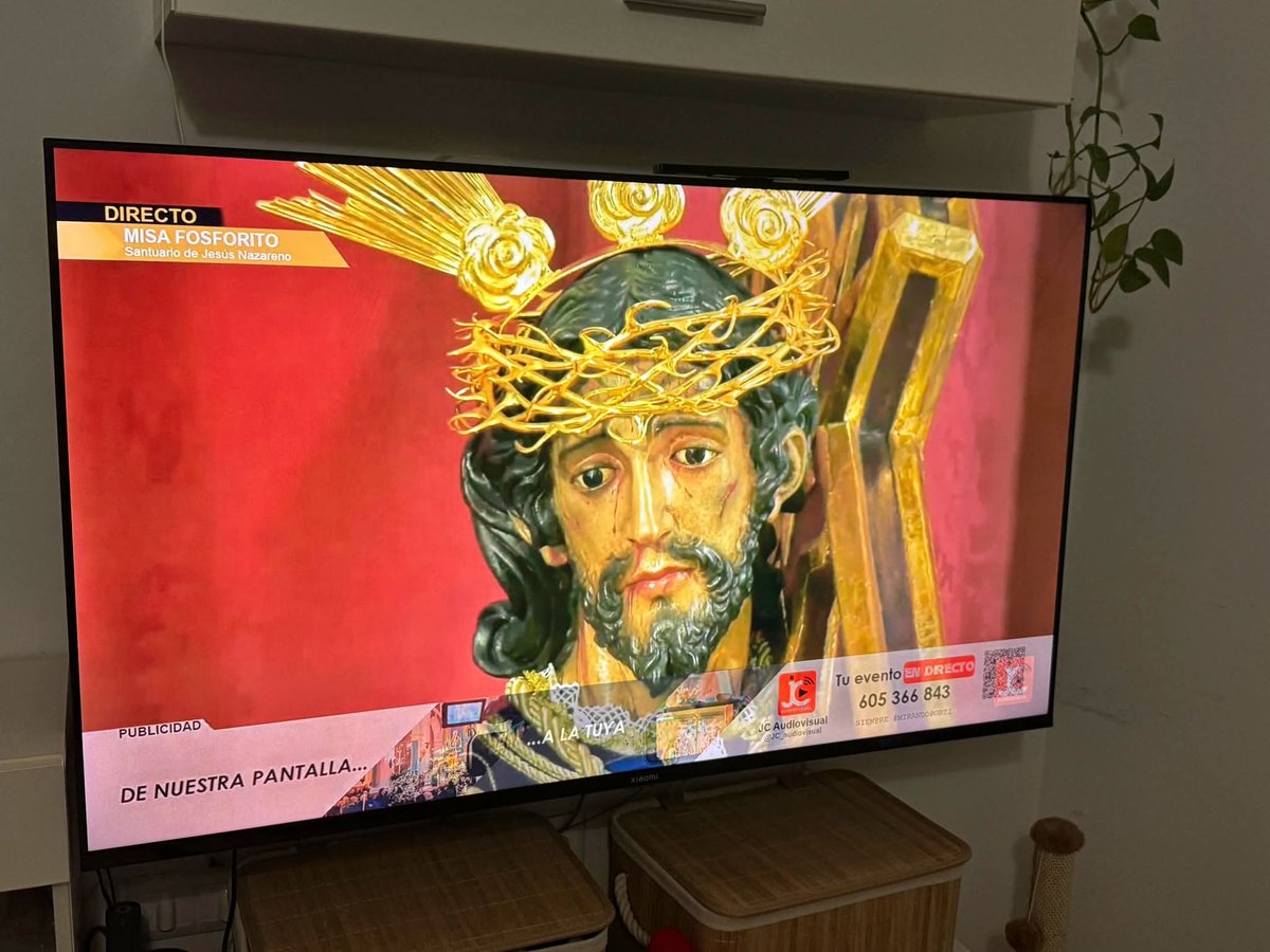 📺🏘️ No hay nada más bonito que hacer pueblo de la mejor forma que sé. Llevándotelo a casa. Mirando por ti. Viviendo Puente Genil, en abierto, para que llegue a cualquier rincón del mundo.

#MirandoPorTi