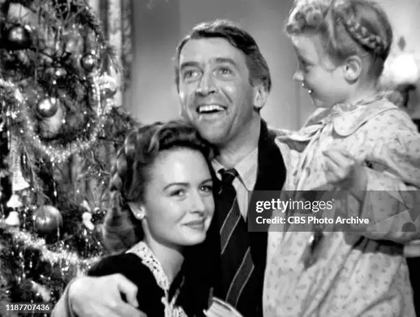 SethDavisHoops's tweet photo. Merry Christmas Eve! Tonight’s the night! #IAWL
Atta boy Clarence. https://t.co/K3CK4drDye