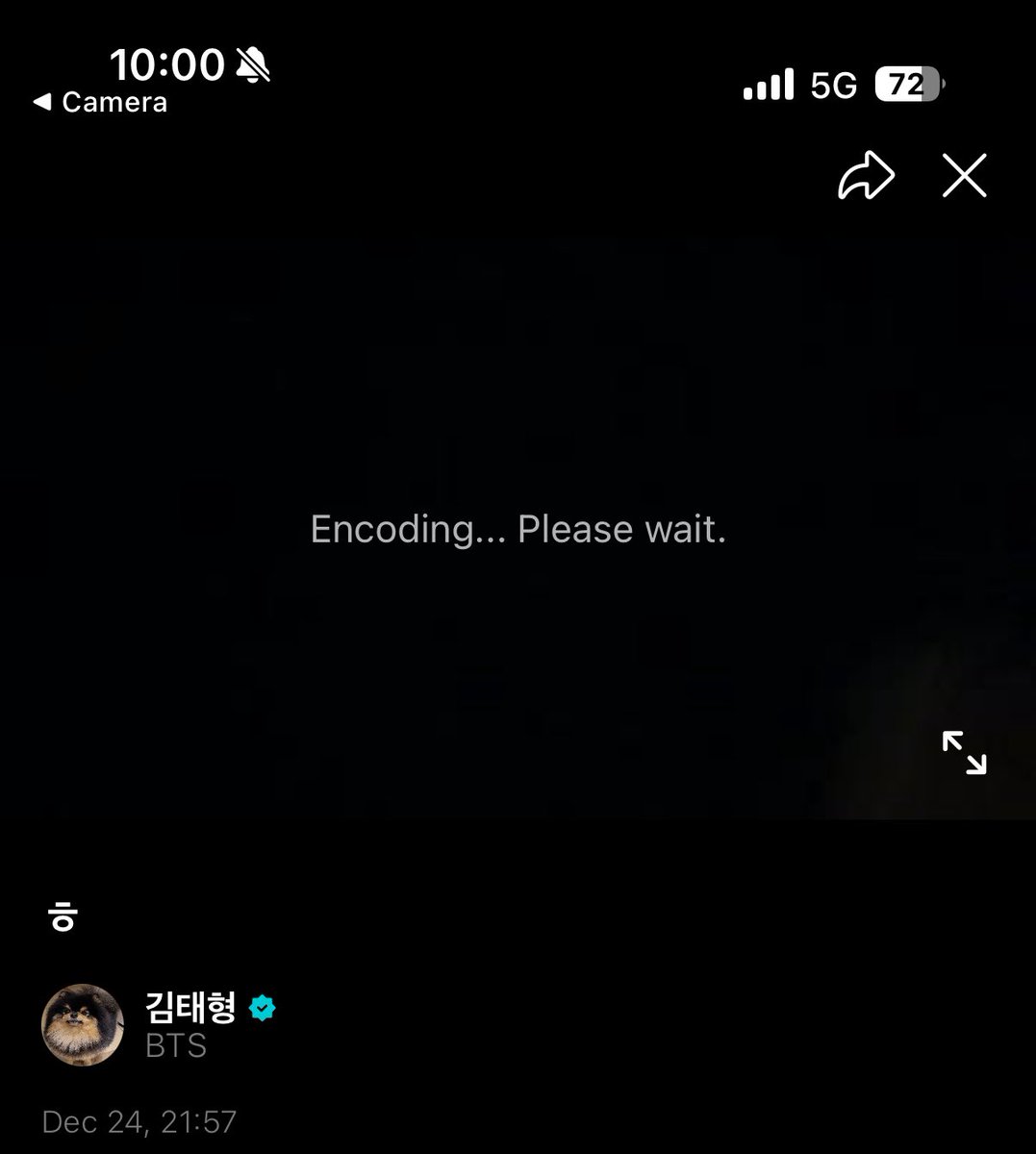 CardSwipeCorpse's tweet image. TAEHYUNG’S MINI LIVE STRIKES AGAIN?!!! LMAOO