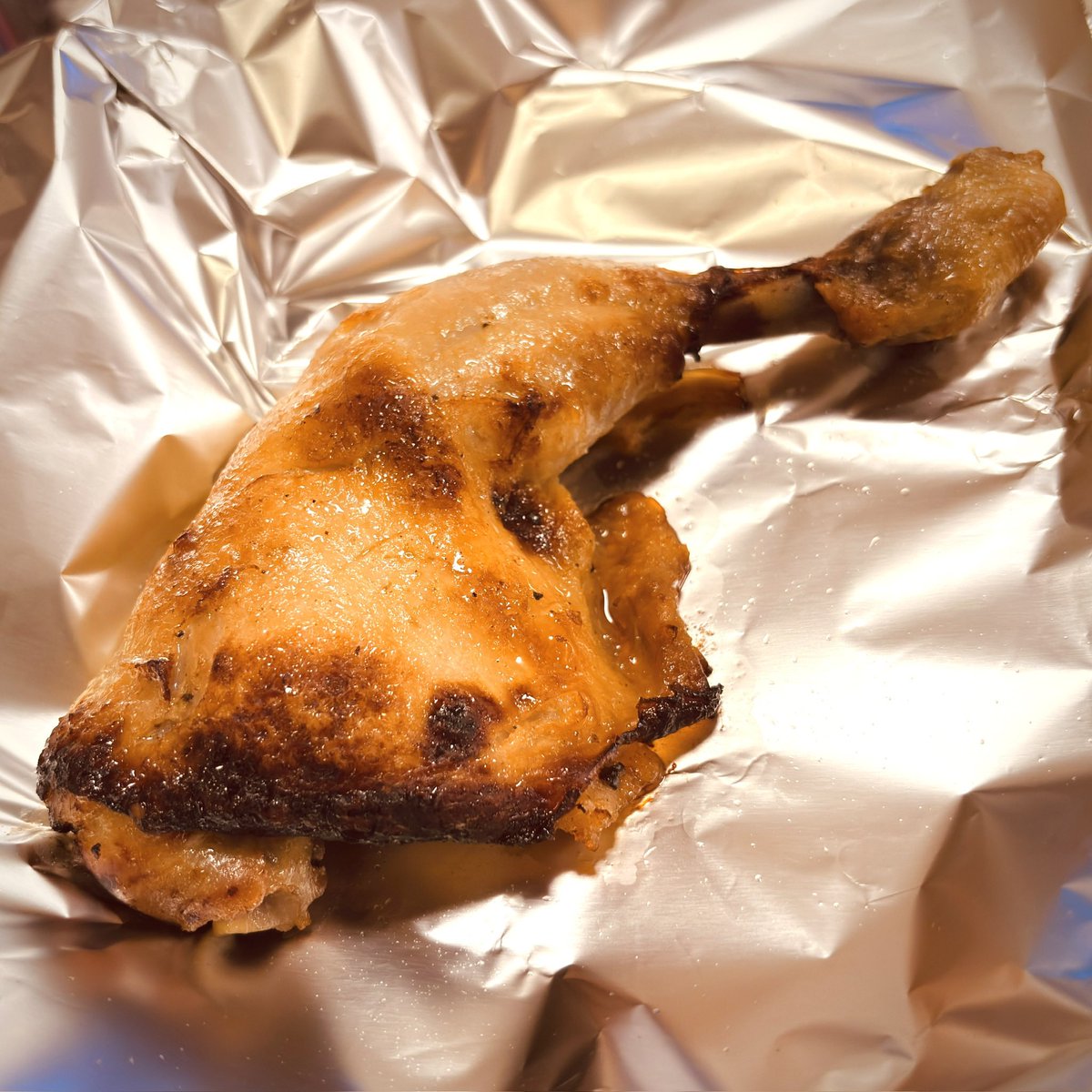 鶏もも（炙り）。