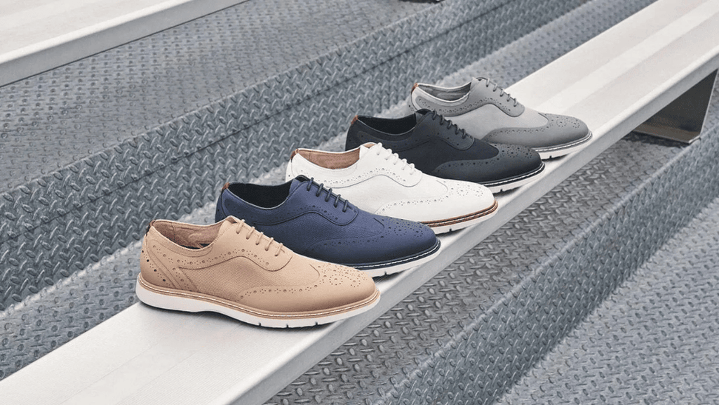 FashionRab87000's tweet photo. Want all the details, from picking the right pair to 5 full outfit formulas? We've got you covered.

👉 Full Article: [https://t.co/0dumxODSps]

#MensStyle #Wingtips #FashionTips https://t.co/i2gdKYe01n