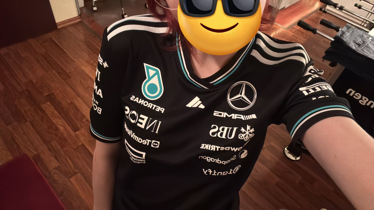 𝙡𝙖𝙪𝙧𝙖 ローラ 🏁🎸 | GR1 tweet media