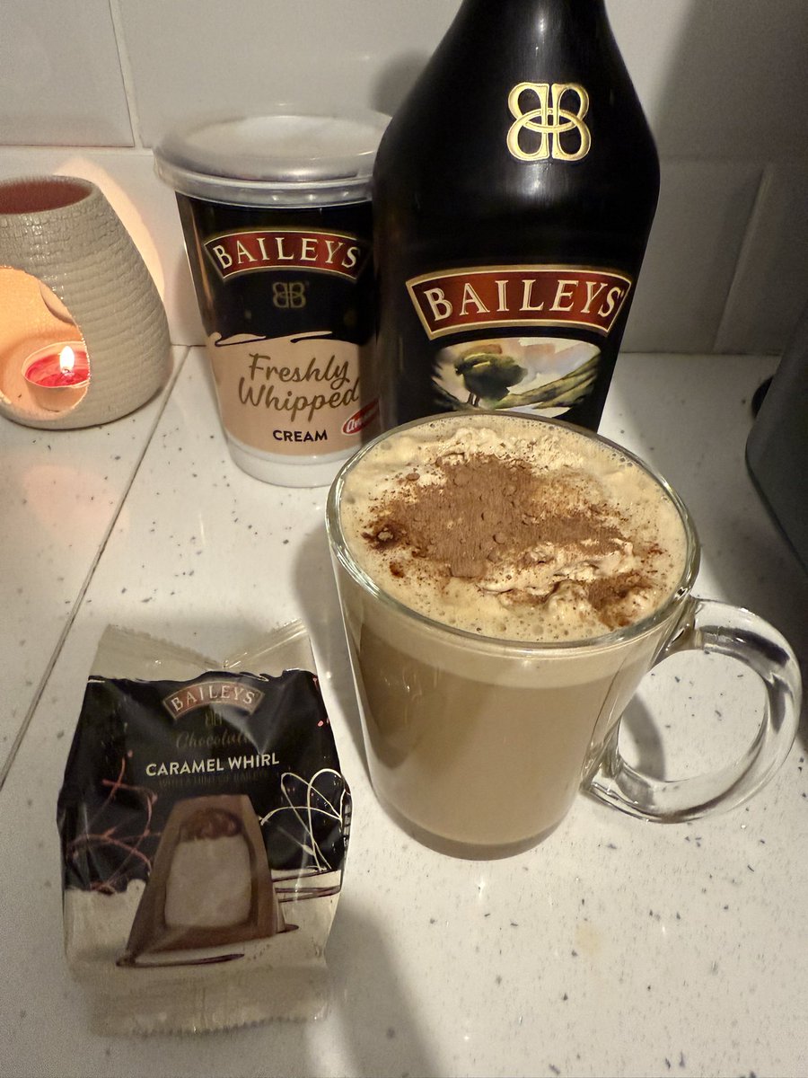 audrey keane. tweet media