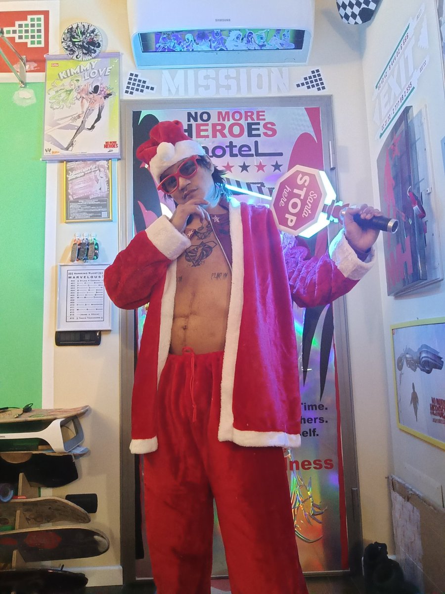 JINKOS_COSPLAY's tweet photo. MERRY CHRISTMAS TO ALL OF YOU (@suda_51 @Grasshopper_EN @Kill_the_Pasta @Grasshopper_JP ) Killers and non-killers, humans and aliens of Santa Destroy!
#nmhday calif#HappyMerryChristmas2025 #nomoreheroescosplay #jinkocosplay #NoMoreHeroes #beamkatana https://t.co/4zKUZ2DG5a