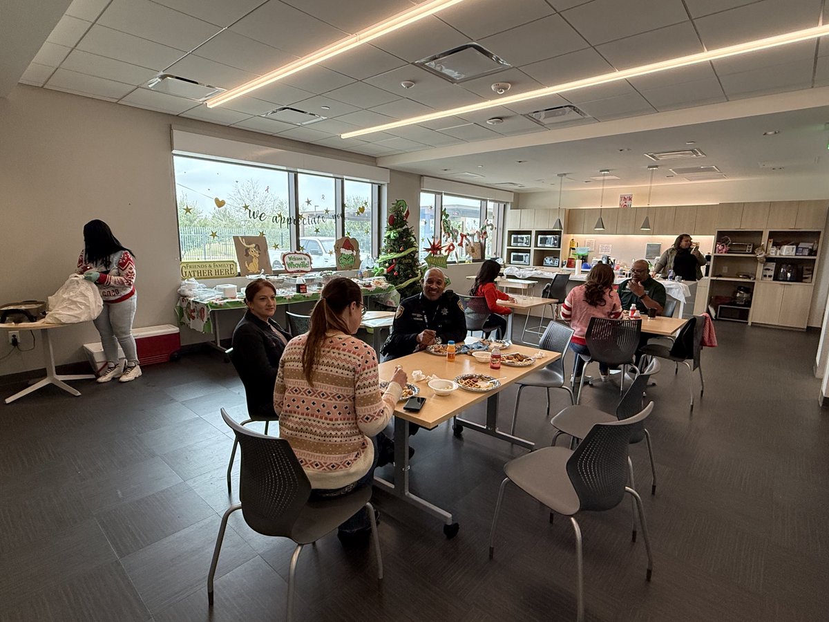 Lieutenant Mike Nguyen tweet media