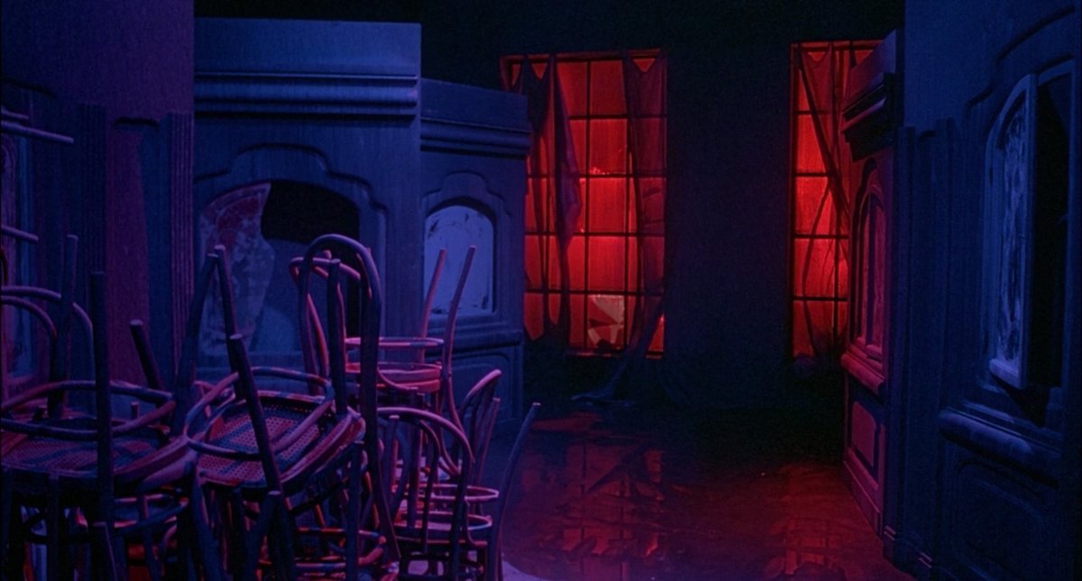 HauntedMovies's tweet photo. Inferno (1980) dir. Dario Argento https://t.co/ujxbaY28uA