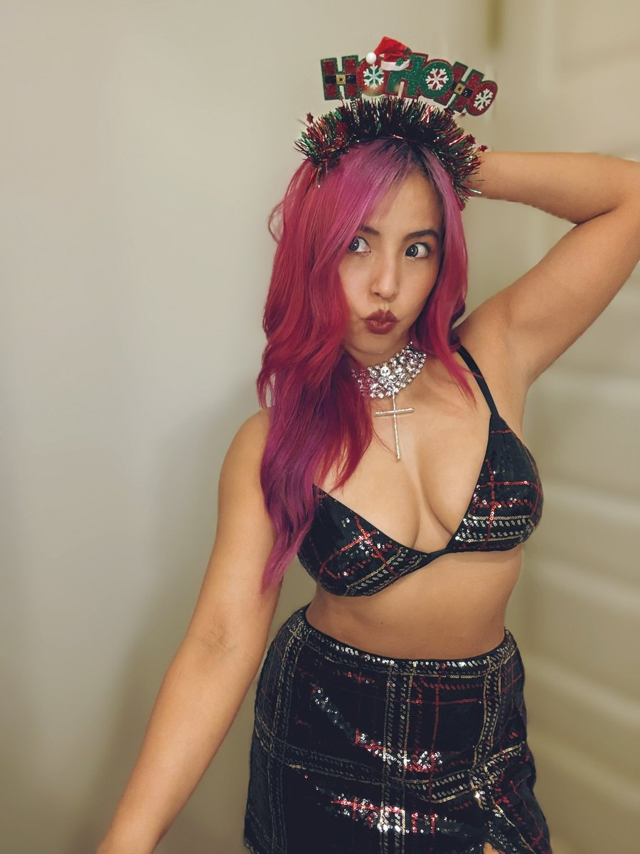 Ho Ho Ho ❤︎
Christmas Eve!! Waiting for Santa 🎅
#WeWantMina #Christmas