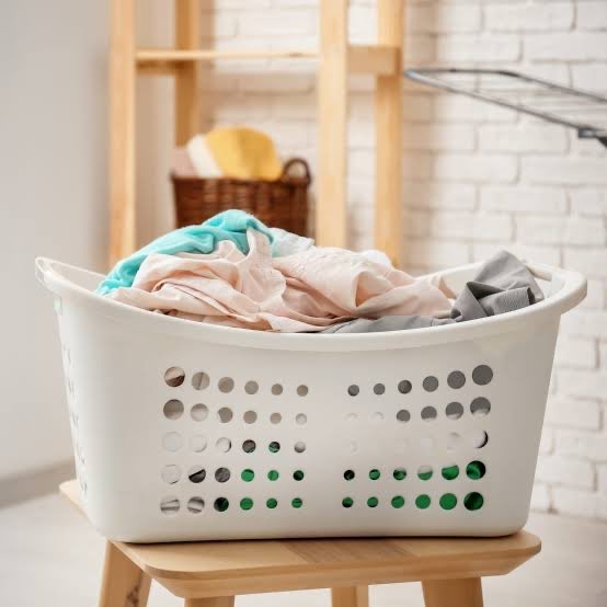 antoids's tweet image. few of you would fold in this situation