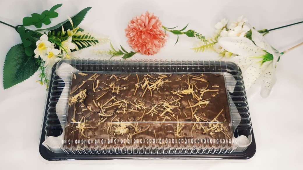 beeepbeeepp's tweet photo. @lour44ya brownies kaaak! aku jualan browniesss dijamin enak dan nagih bangettt. bisa kepoin testinya di ig @ treatelle.jkt hihiiii. btw aku lokasi sunter/kemayoran jakarta https://t.co/viZfFZtOxv