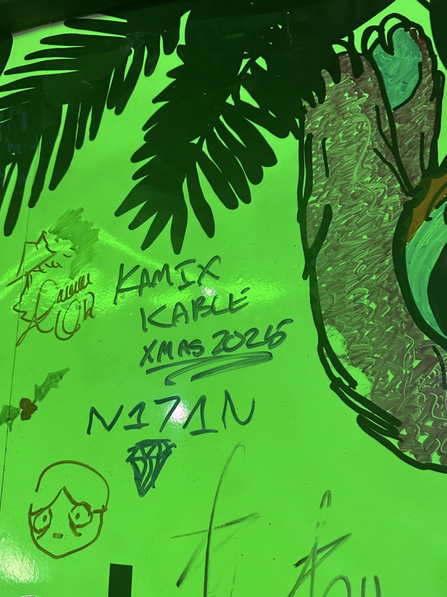 In case anyone can’t ready my chicken scratch… <a href="/KamikazeZombiie/">Kami 🇨🇦</a> X KABLE 2025!

Merry Christmas yall lol