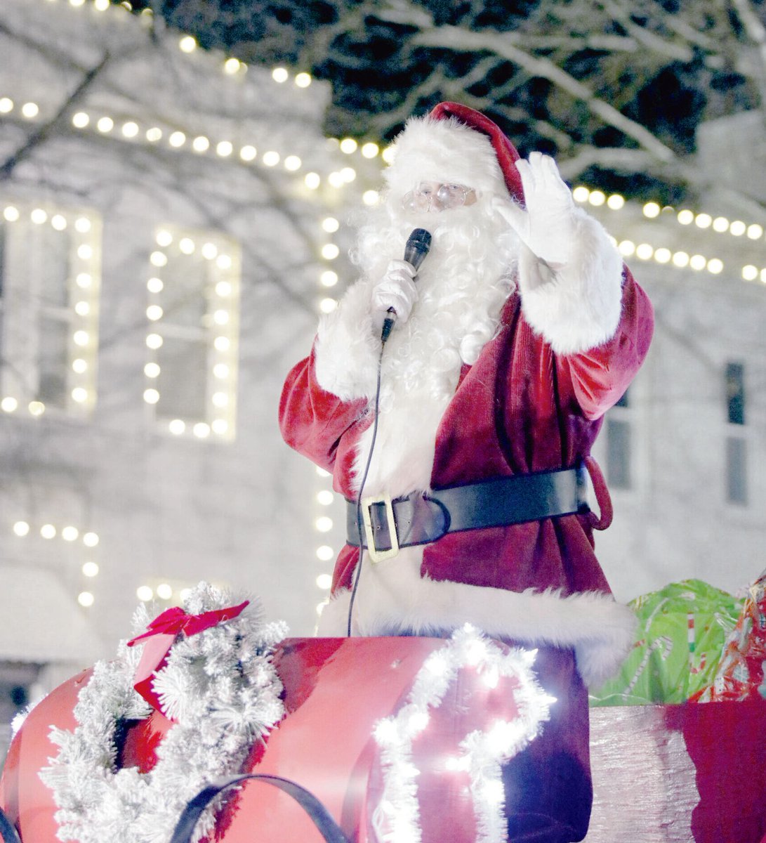 Santa Claus is a busy man this time of year. However, Kris Kringle himself made some time to stop by the Cassville Democrat office on Friday to divulge all about his experiences in Barry County this Christmas season, and some in past ones. cassville-democrat.com/2025/12/24/her…